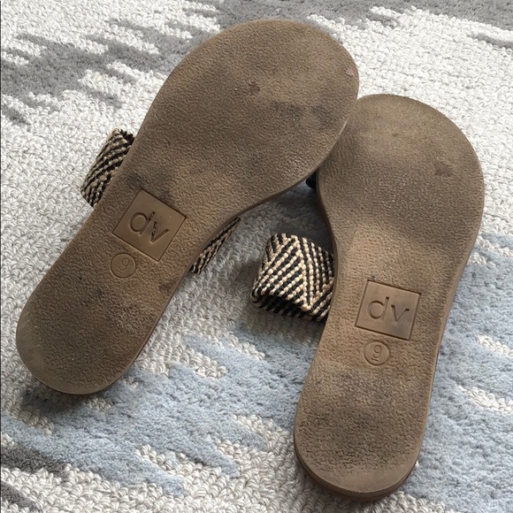 DV slides size 9. Good used condition. - Picture 4 of 5